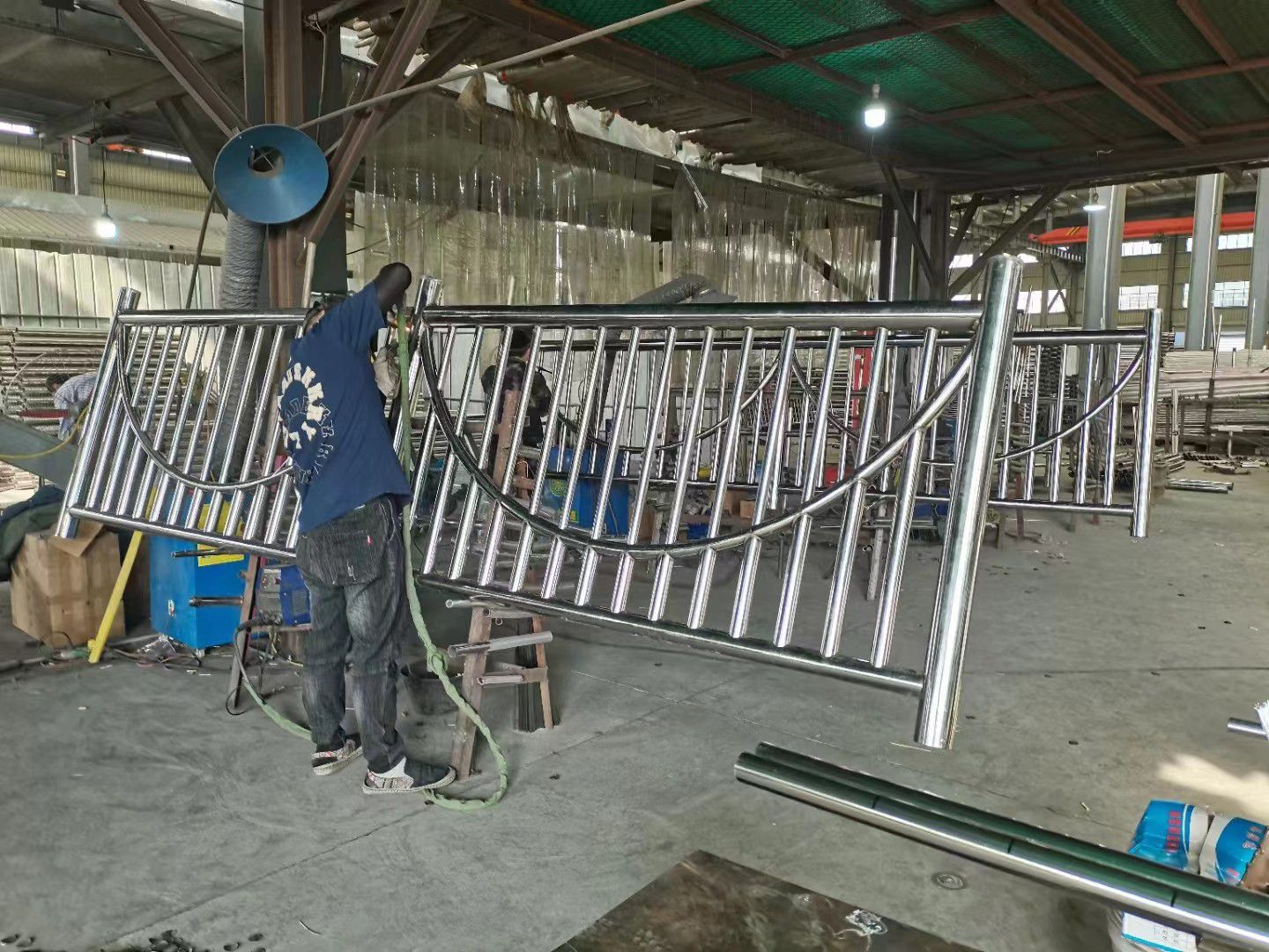 元寶不銹鋼復合管護欄